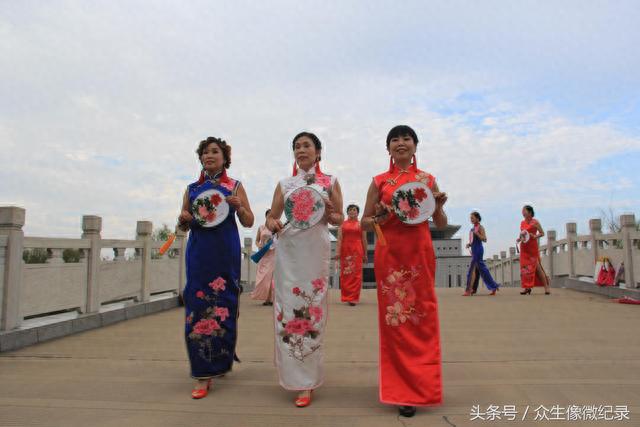 河南淮滨——古风神韵旗袍装，淮河女秀出江南美