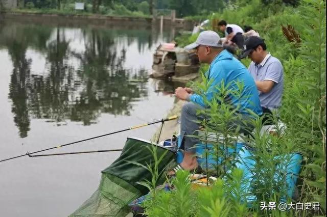 渔场变淫窝，1000块钱美女陪钓，加特殊服务，不合适还有外国妞