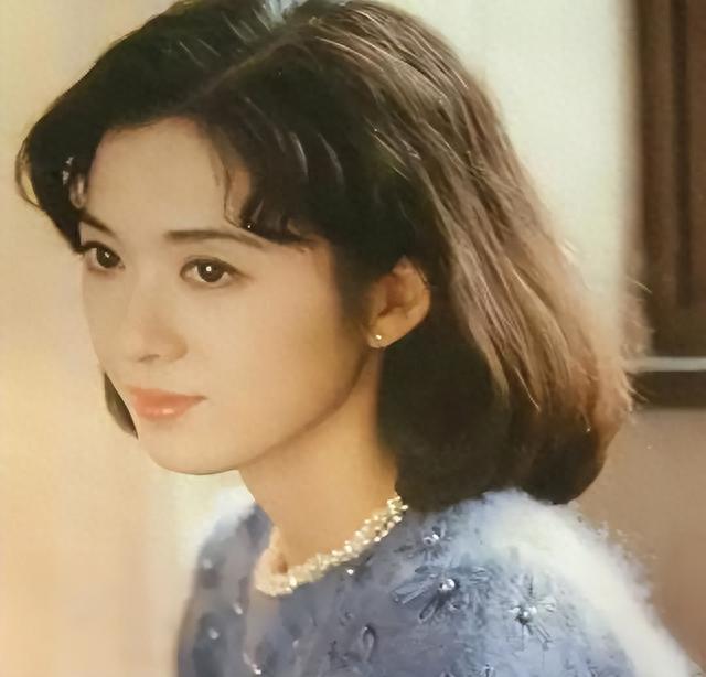 90年代内地十大美人，“温婉大气、眉眼如画”，各个美若天仙！