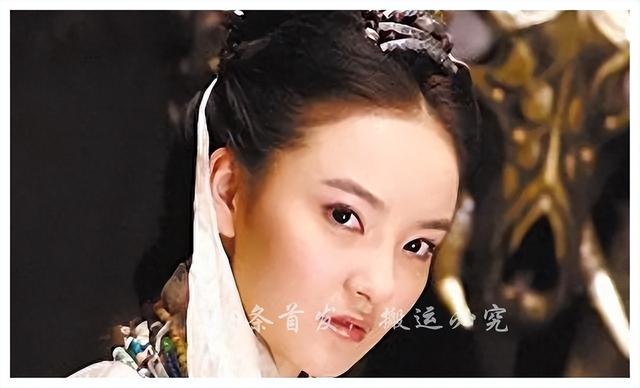 老公出轨张檬，她带女儿远走美国，离婚8年后她成了好莱坞高管