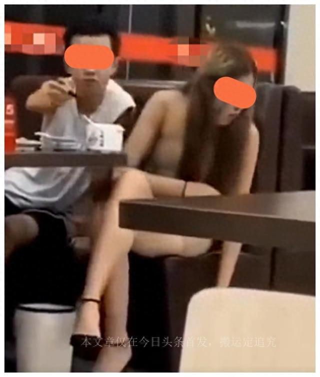 女子约会莫名频繁干呕，男友心疼夹菜投喂，女友烟不离手满脸嫌弃