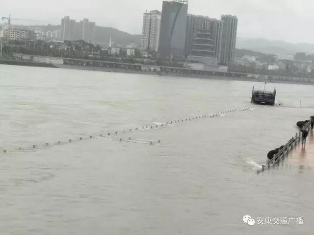 今天上午开始，安康汉江水位持续上涨！