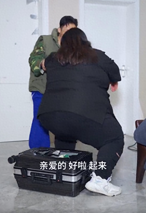 波妞：500斤女网红全网第一胖，力大如牛，和3个壮汉拔河纹丝不动