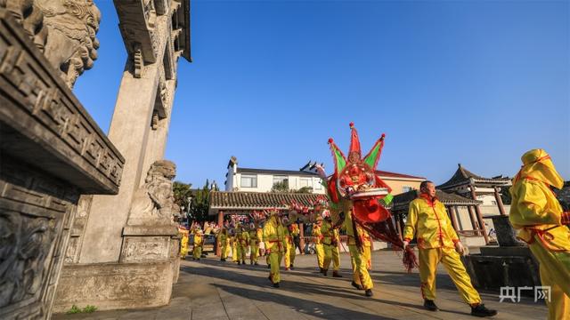 新春走基层丨安徽泾县：龙灯开光  祈福迎新