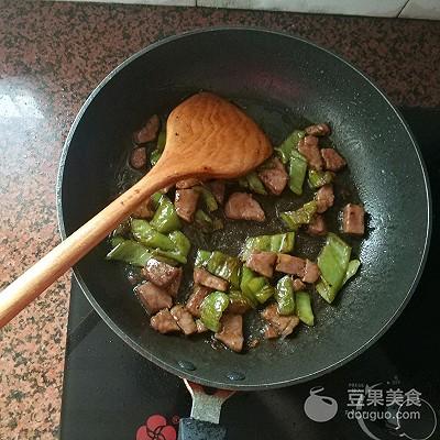 黑椒牛肉意大利面