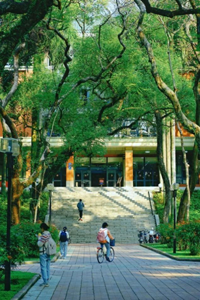 高清大图来袭！这些“最美校花”全都来自中山大学，美出新高度