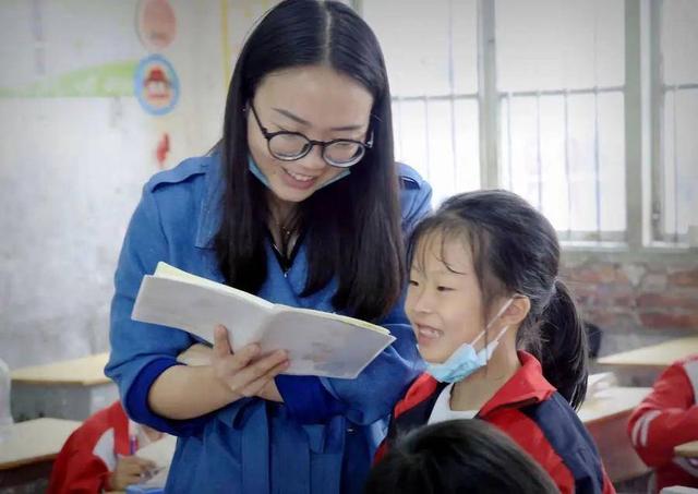 这些湖南山村里写诗的孩子，登上中国文学盛典舞台