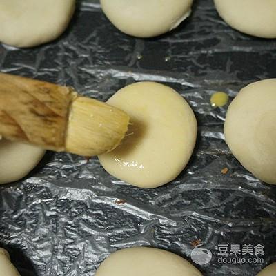 年味十足的中式面点 老上海味道——蟹壳黄