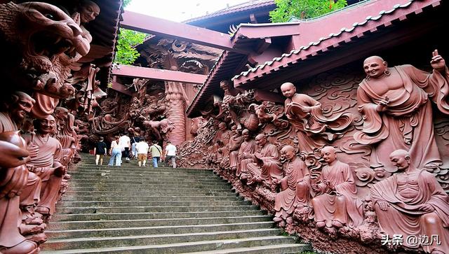 规模宏伟的绵阳圣水寺