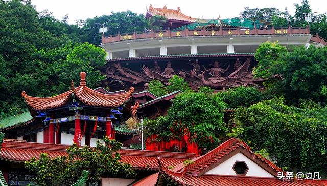 规模宏伟的绵阳圣水寺