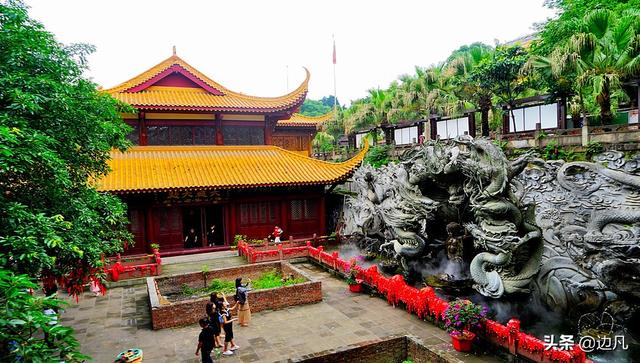 规模宏伟的绵阳圣水寺