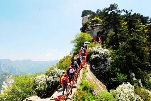 五一假期华山门票今天下午开放预约 购票攻略请查收