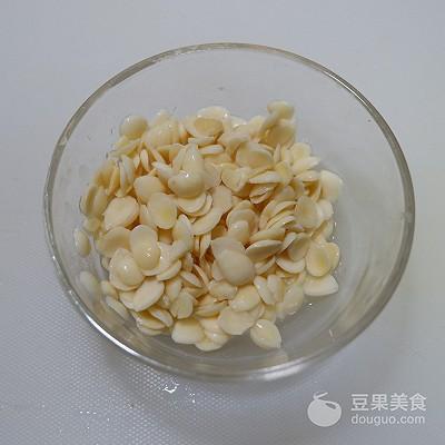 核桃杏仁露的做法