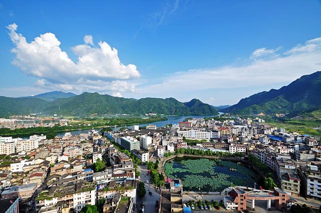 广西壮族自治区贺州市昭平县：养生之都，长寿之乡，大美昭平县