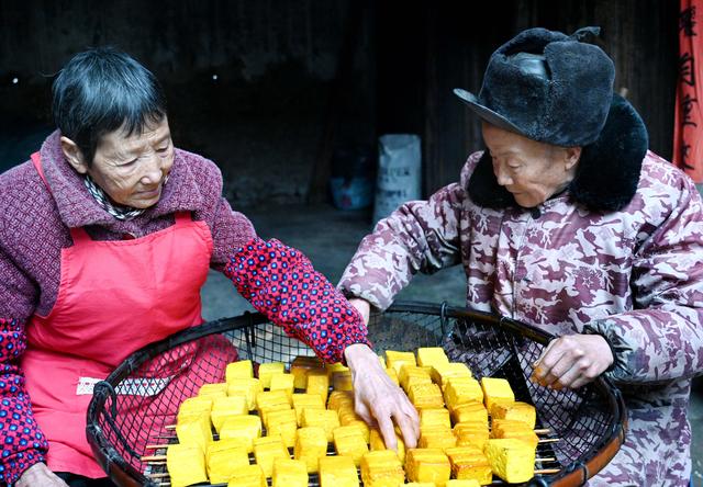 浙江武义：豆腐干中品年味