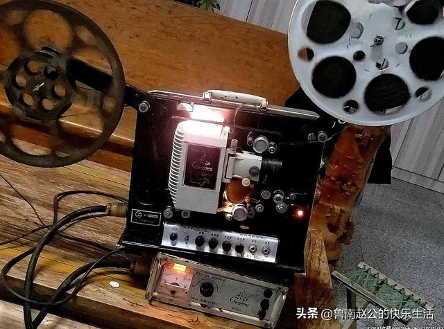 当年在部队最难以忘怀的一项工作，那就是在电影放映员这个岗位上