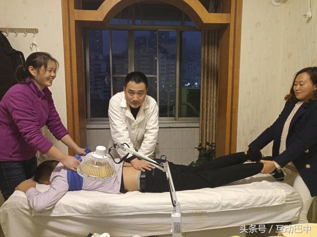 他行医数十载，在通江有很多人因为他的整脊及针灸治疗而受益