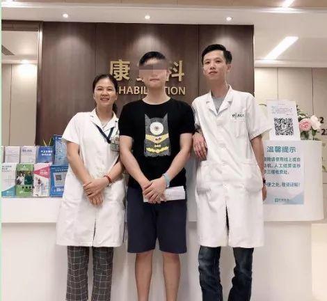 22岁小伙打篮球被人撞了一下，右腿竟差点废掉！