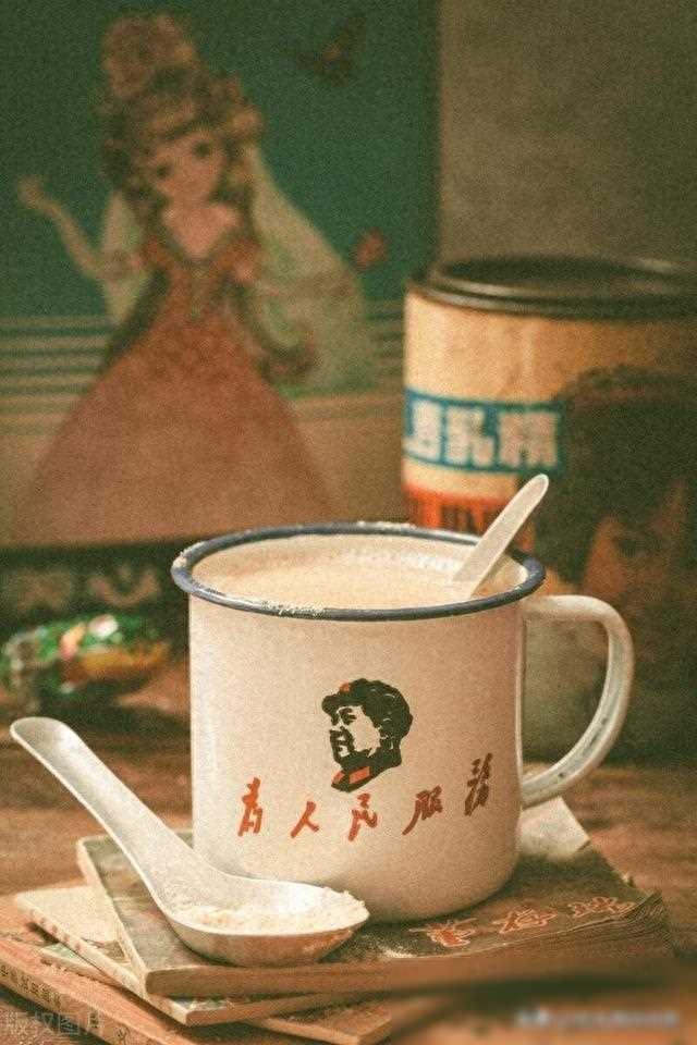 麦乳精：时光里的甜涩记忆与成长印记