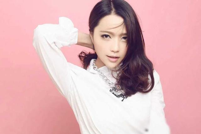 广东盛产美女！来自广东的20位女星，个个如花似玉，性感迷人