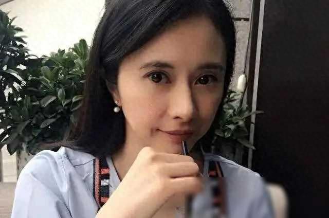 广东盛产美女！来自广东的20位女星，个个如花似玉，性感迷人