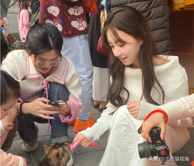 校园尤物！苏州科技大学校花肤白貌美，这才是黄金身材的真女神