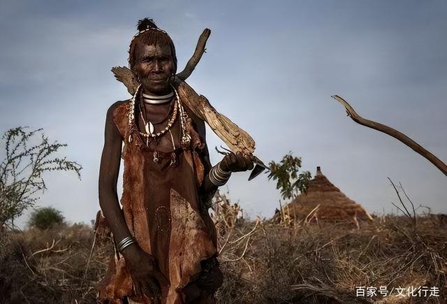 印第安人酋长回忆：白人太贪了，每人都有三四个印第安美女当奴隶