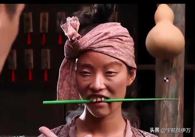 明明长得风情万种，却演土掉渣的“丑女”，这5位女星谁更辣眼睛