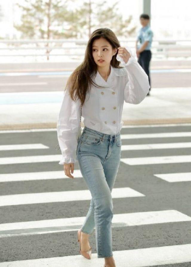 “又奶又凶”人间香奈儿Jennie到底有多美。