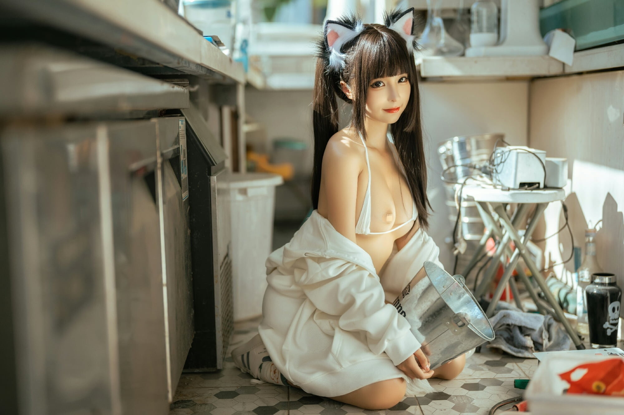 白嫩美女